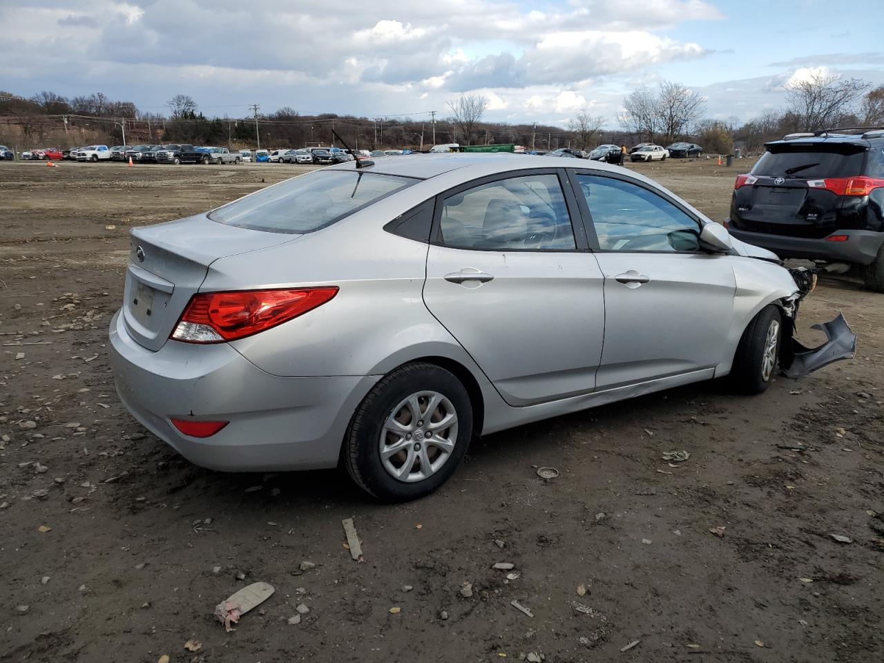 Изображение 3 2013 HYUNDAI ACCENT GLS 2013 с VIN KMHCT4AE8DU487349
