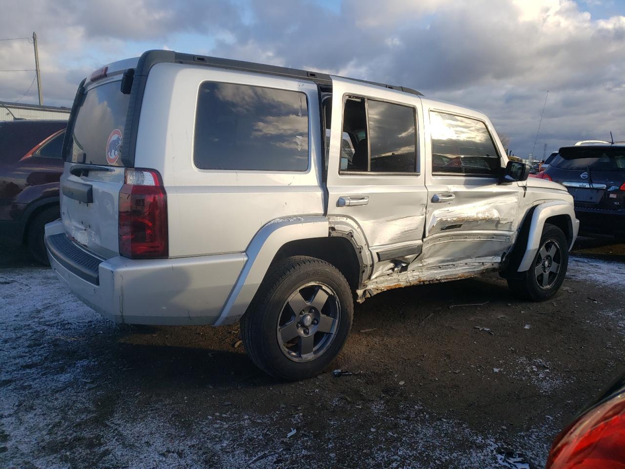 Image 3 of 2007 JEEP COMMANDER  2007 with VIN 1J8HG48K87C570518