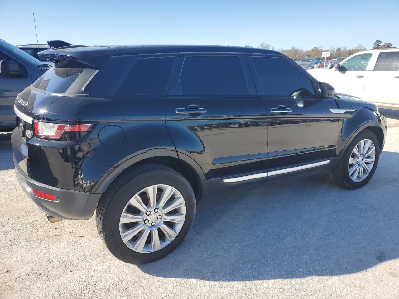 Obraz 3 z 2017 LAND ROVER RANGE ROVER EVOQUE HSE 2017 z VIN SALVR2BG9HH194907