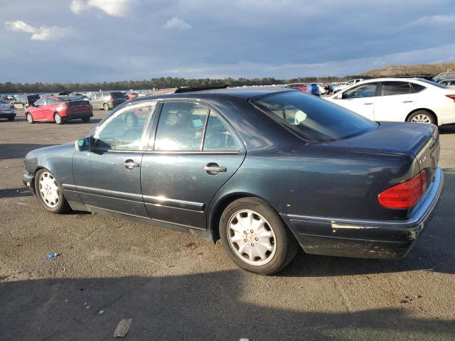 Obraz 2 z 1997 MERCEDES-BENZ E 320 1997 z VIN WDBJF55F1VA355160