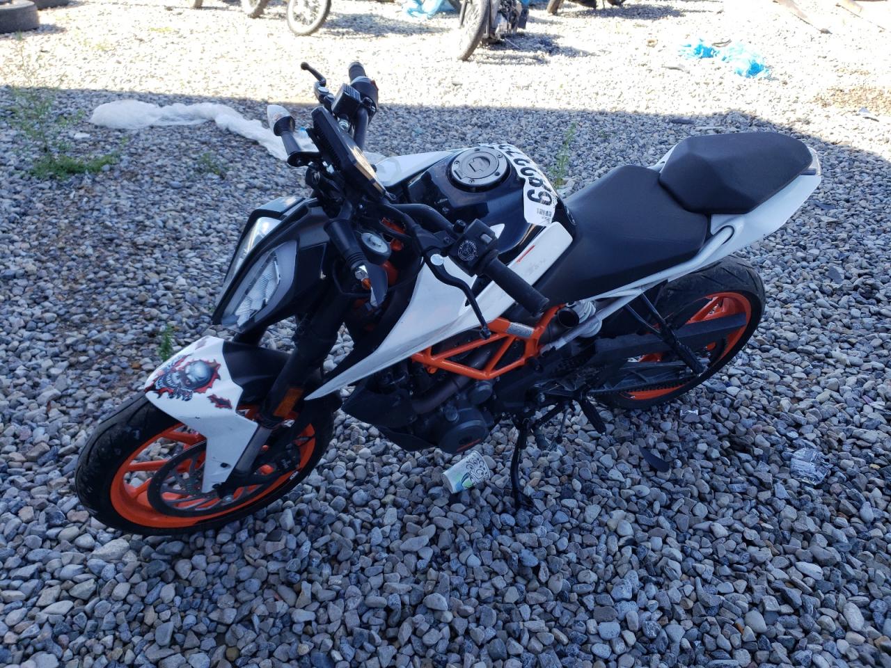 Изображение 2 2020 KTM 390 DUKE 2020 с VIN MD2JPJ402LC269324