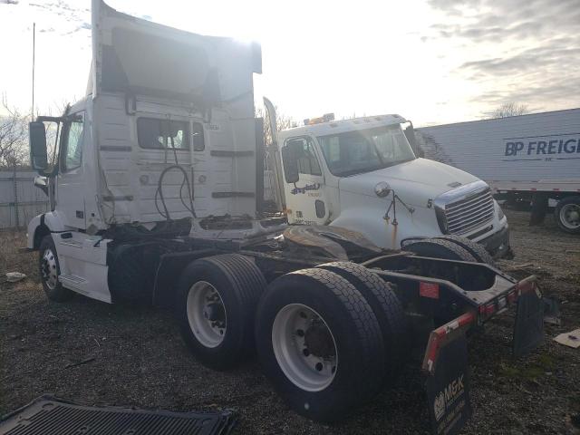 Image 3 of 2016 VOLVO VN VNM 2016 with VIN 4V4M99DG3GN931628