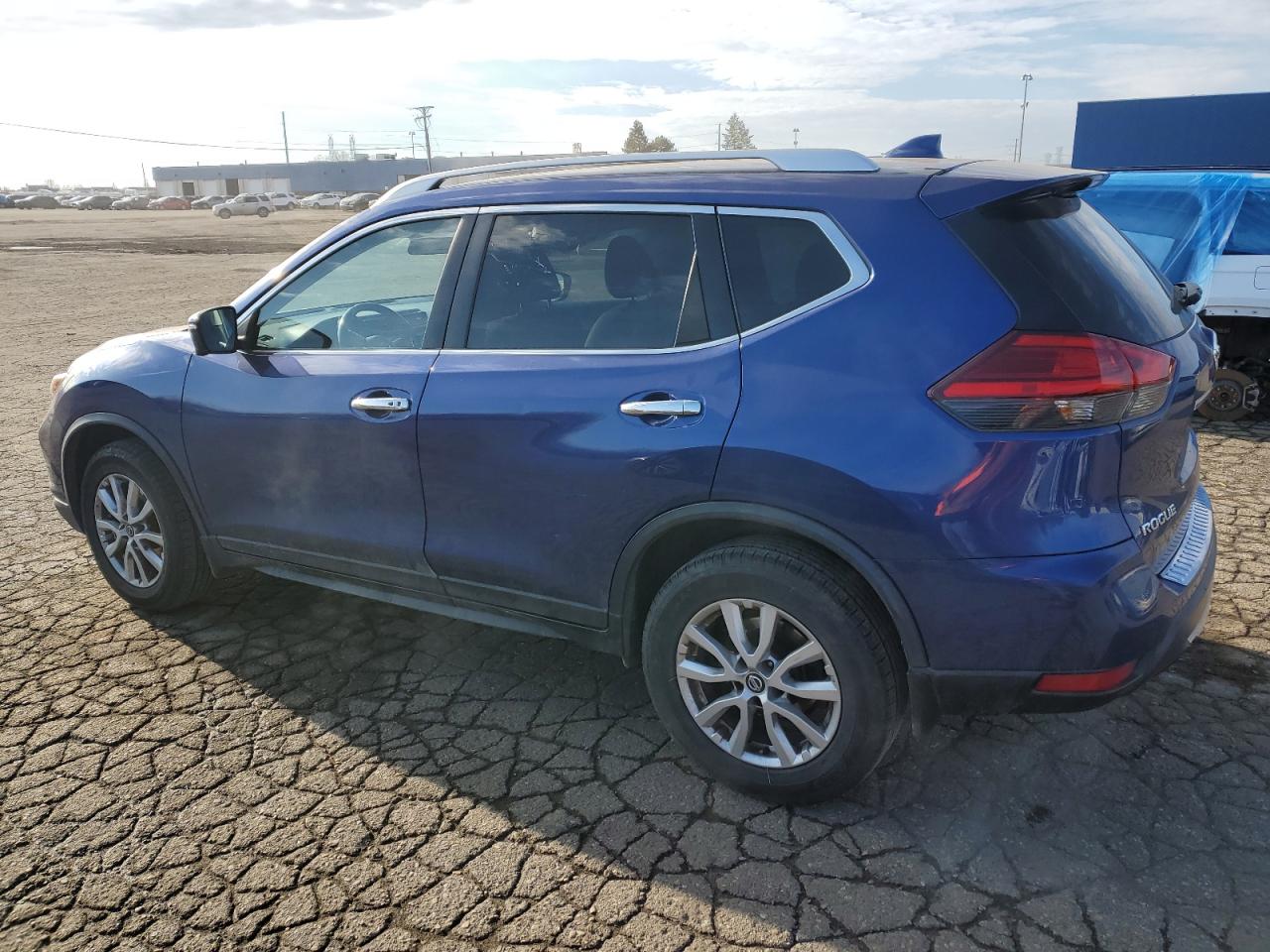 Изображение 2 2017 NISSAN ROGUE S 2017 с VIN KNMAT2MVXHP596363