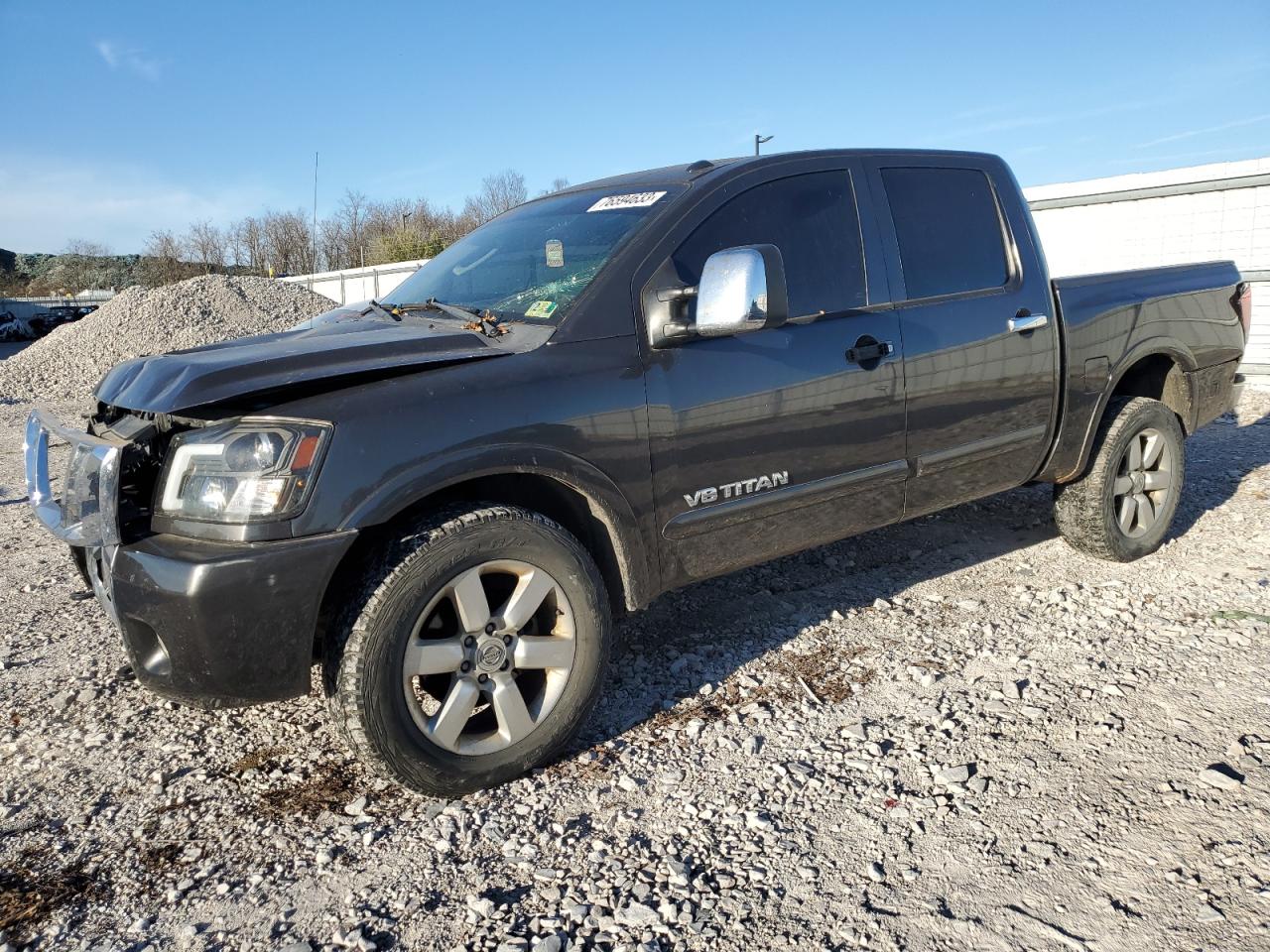 Nissan Titan Xe 2010 image