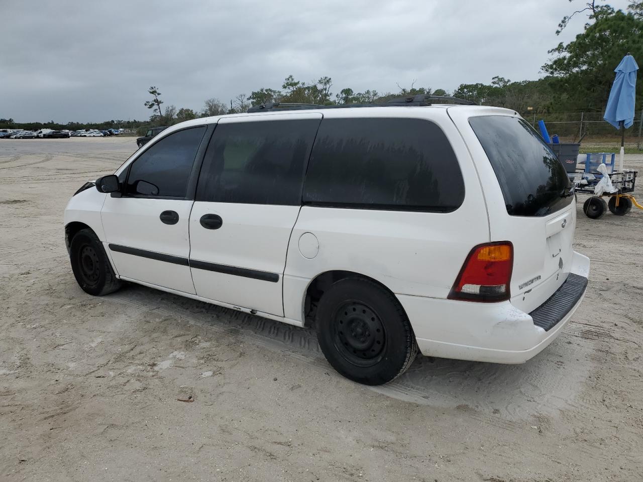 Image 2 of 2002 FORD WINDSTAR LX 2002 with VIN 2FMZA51442BA71461