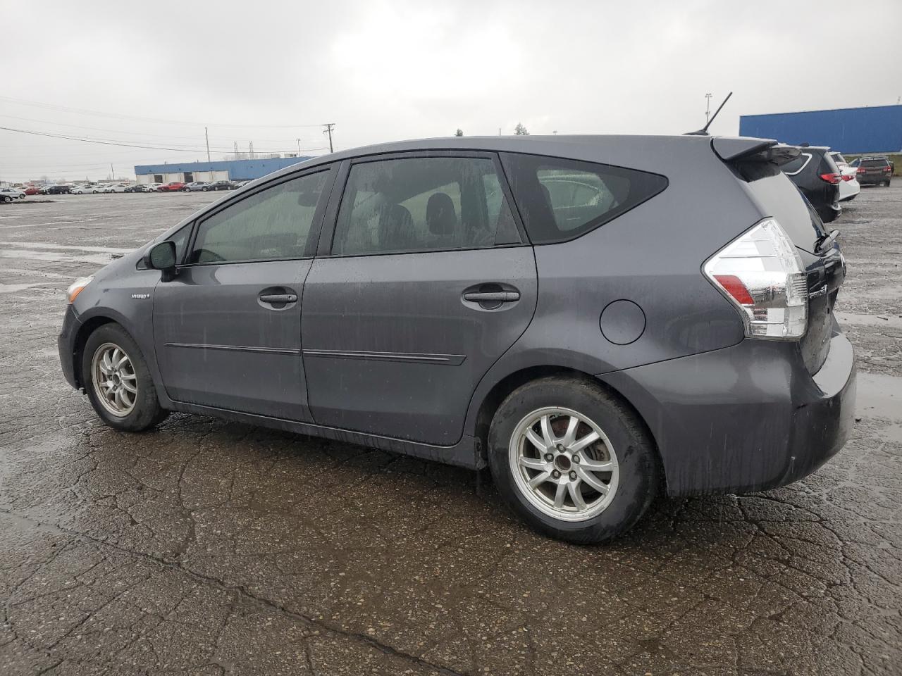 Изображение 2 2012 TOYOTA PRIUS V  2012 с VIN JTDZN3EUXC3185702