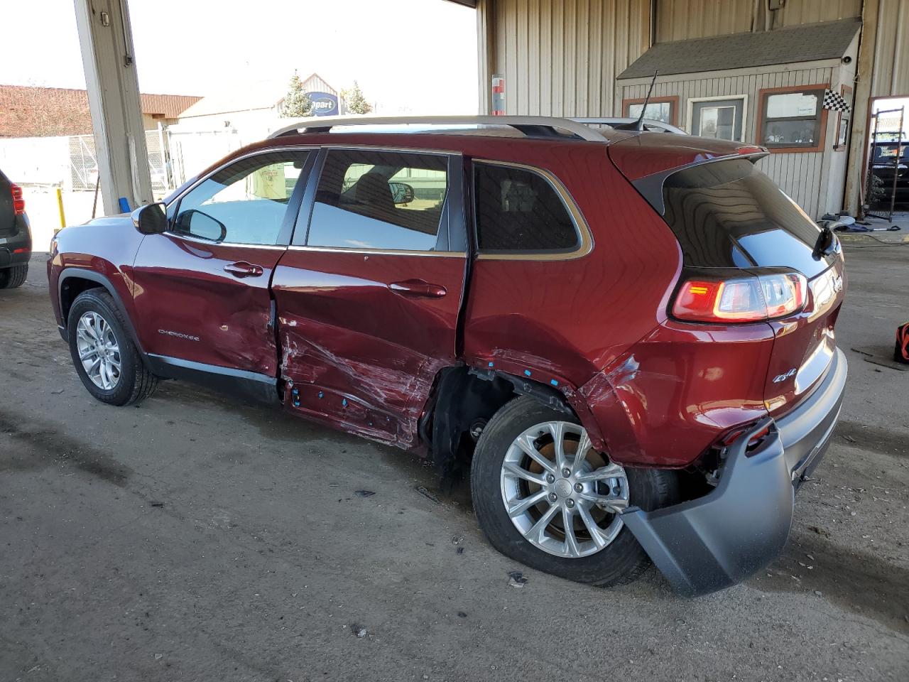 Image 2 of 2019 JEEP CHEROKEE LATITUDE 2019 with VIN 1C4PJMCXXKD127006