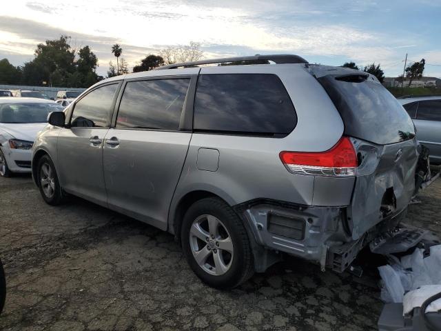 Obraz 2 z 2014 TOYOTA SIENNA LE 2014 z VIN 5TDKK3DCXES500454