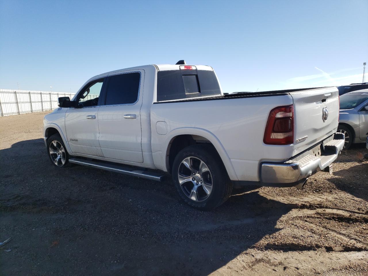 Obraz 2 z 2022 RAM 1500 LARAMIE 2022 z VIN 1C6RREJT6NN254607