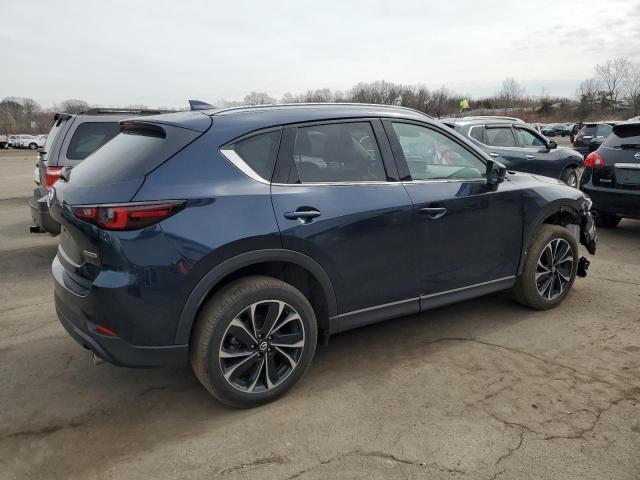Image 3 of 2022 MAZDA CX-5 PREMIUM PLUS 2022 with VIN JM3KFBEMXN1557537
