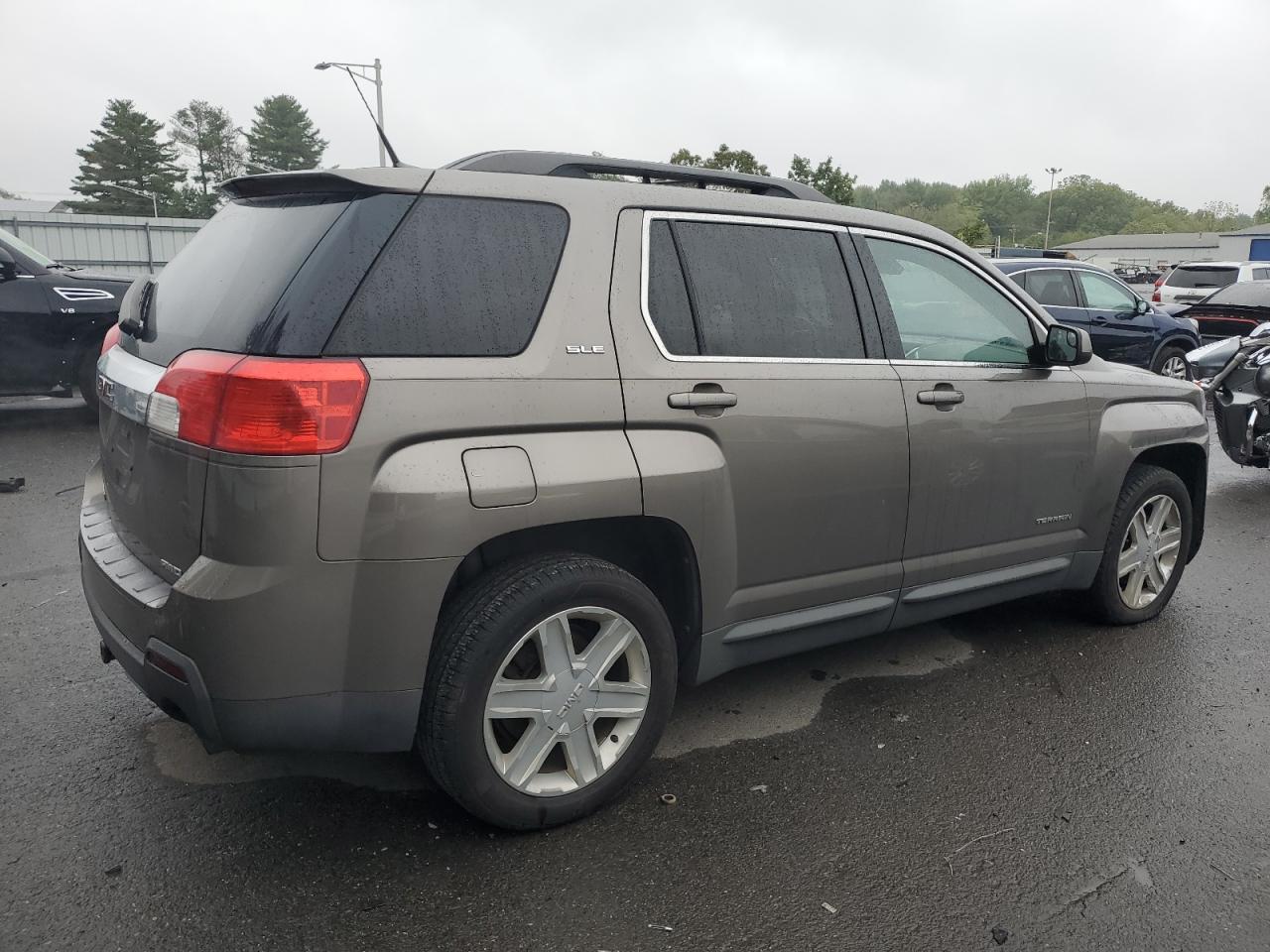 Image 3 of 2012 GMC TERRAIN SLE 2012 with VIN 2GKFLTE50C6285760