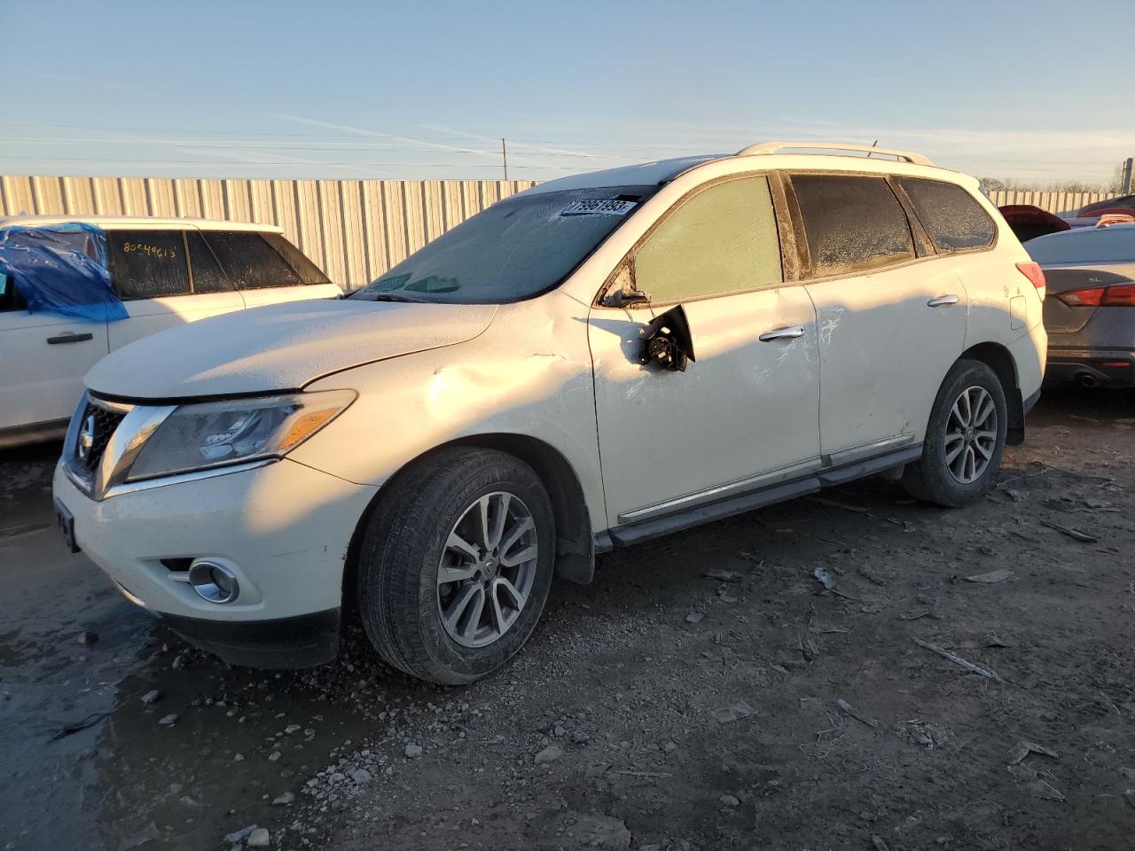 Image 1 of 2015 NISSAN PATHFINDER S 2015 with VIN 5N1AR2MM5FC707844