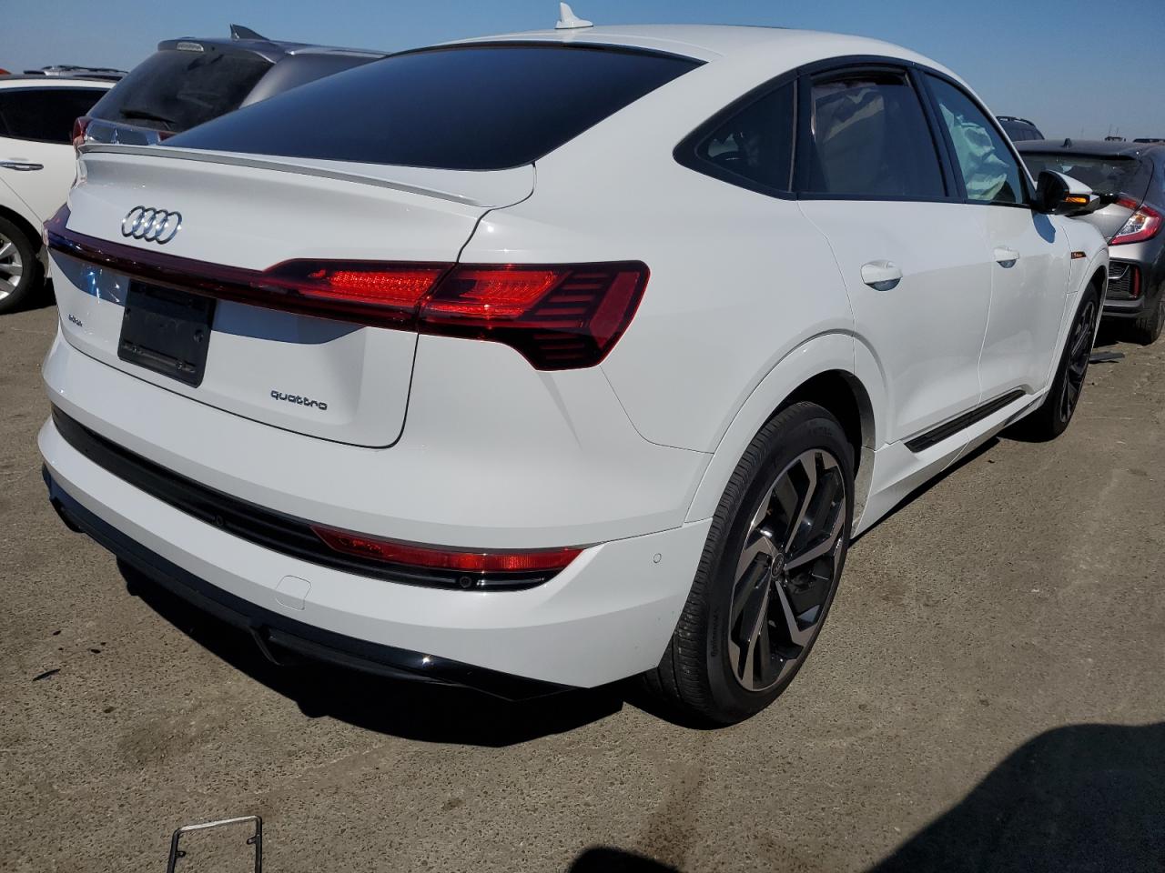 Image 3 of 2022 AUDI E-TRON SPORTBACK PREMIUM PLUS 2022 with VIN WA12AAGE9NB022047