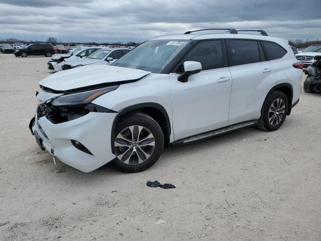 Изображение 1 2023 TOYOTA HIGHLANDER L 2023 с VIN 5TDKDRAH6PS520653