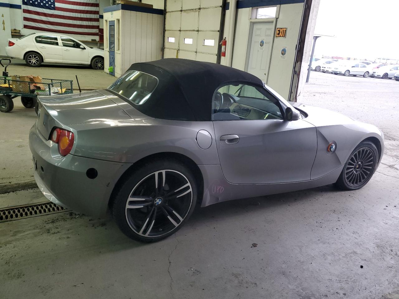 Изображение 3 2004 BMW Z4 2.5 2004 с VIN 4USBT33554LR68859