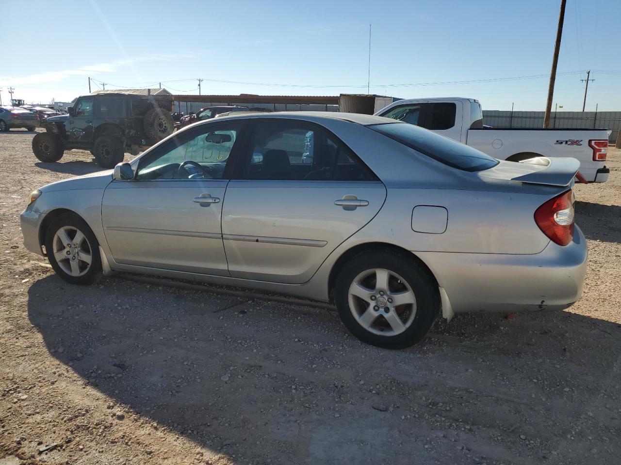 Image 2 of 2002 TOYOTA CAMRY LE 2002 with VIN 4T1BF30K02U013736