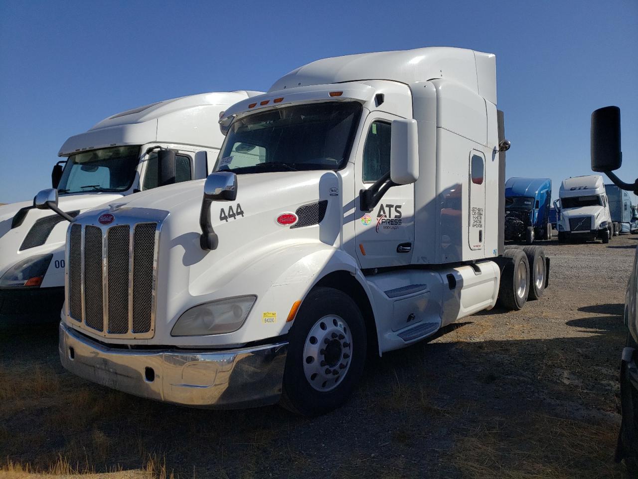 Obraz 2 z 2015 PETERBILT 579  2015 z VIN 1XPBD48X8FD247269