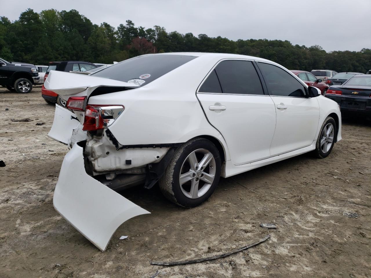 Image 3 of 2013 TOYOTA CAMRY L 2013 with VIN 4T1BF1FK1DU290295