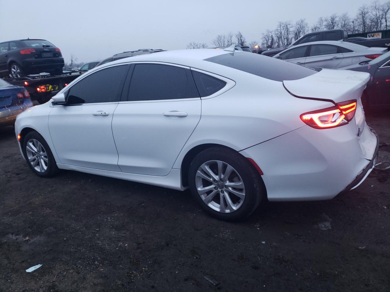 Изображение 2 2016 CHRYSLER 200 LIMITED 2016 с VIN 1C3CCCAB1GN115231