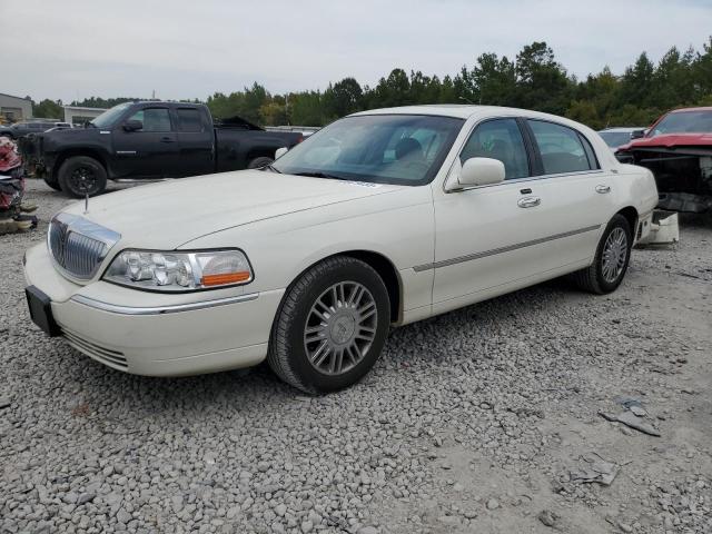 Image 1 of 2006 LINCOLN TOWN CAR SIGNATURE LIMITED 2006 with VIN 1LNHM82V66Y611770