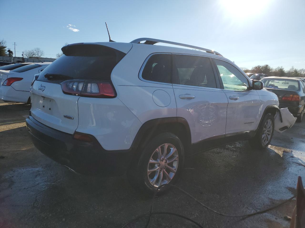 Image 3 of 2019 JEEP CHEROKEE LATITUDE 2019 with VIN 1C4PJMCX4KD219194