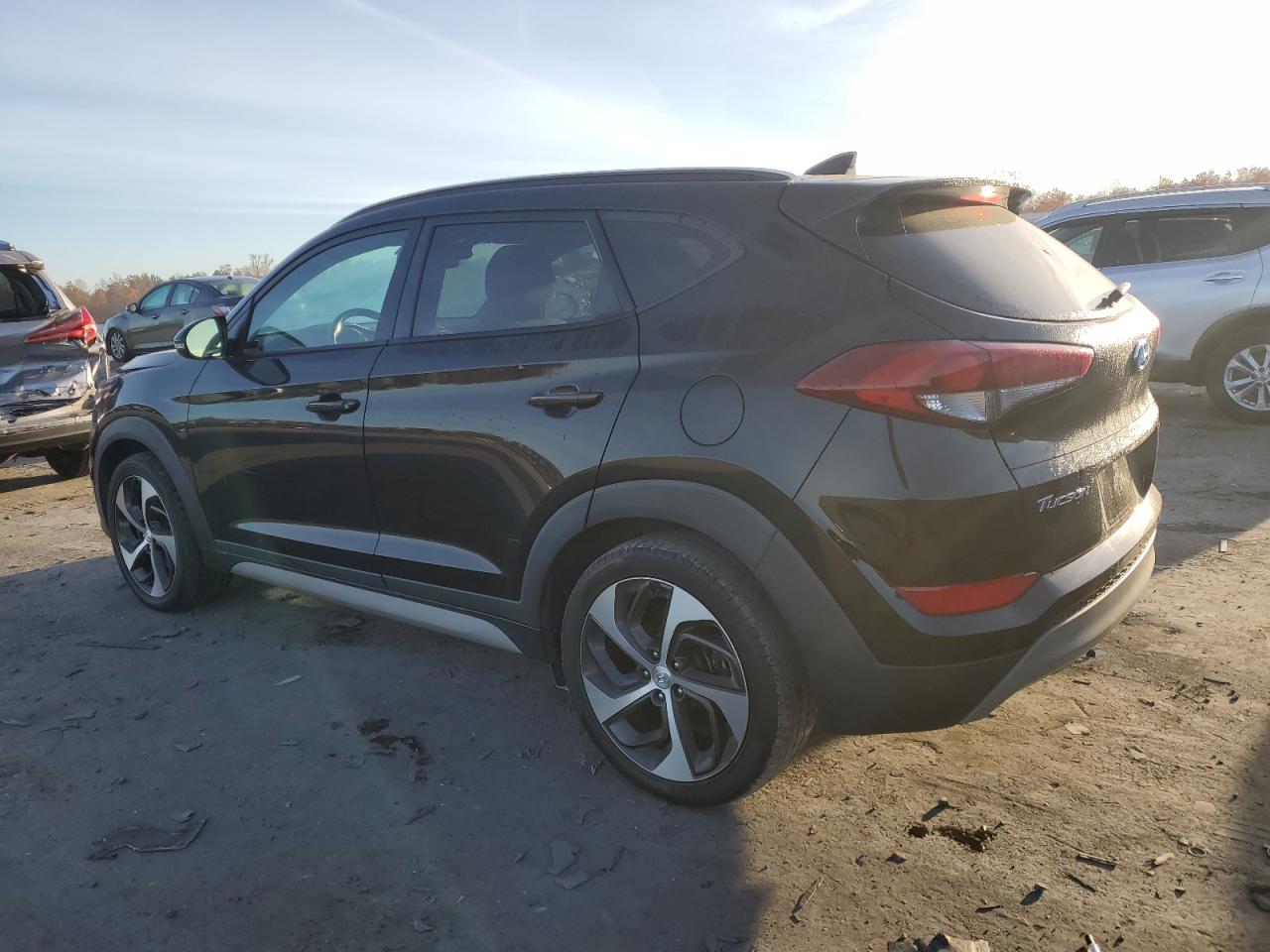 Image 2 of 2018 HYUNDAI TUCSON VALUE 2018 with VIN KM8J3CA20JU707246
