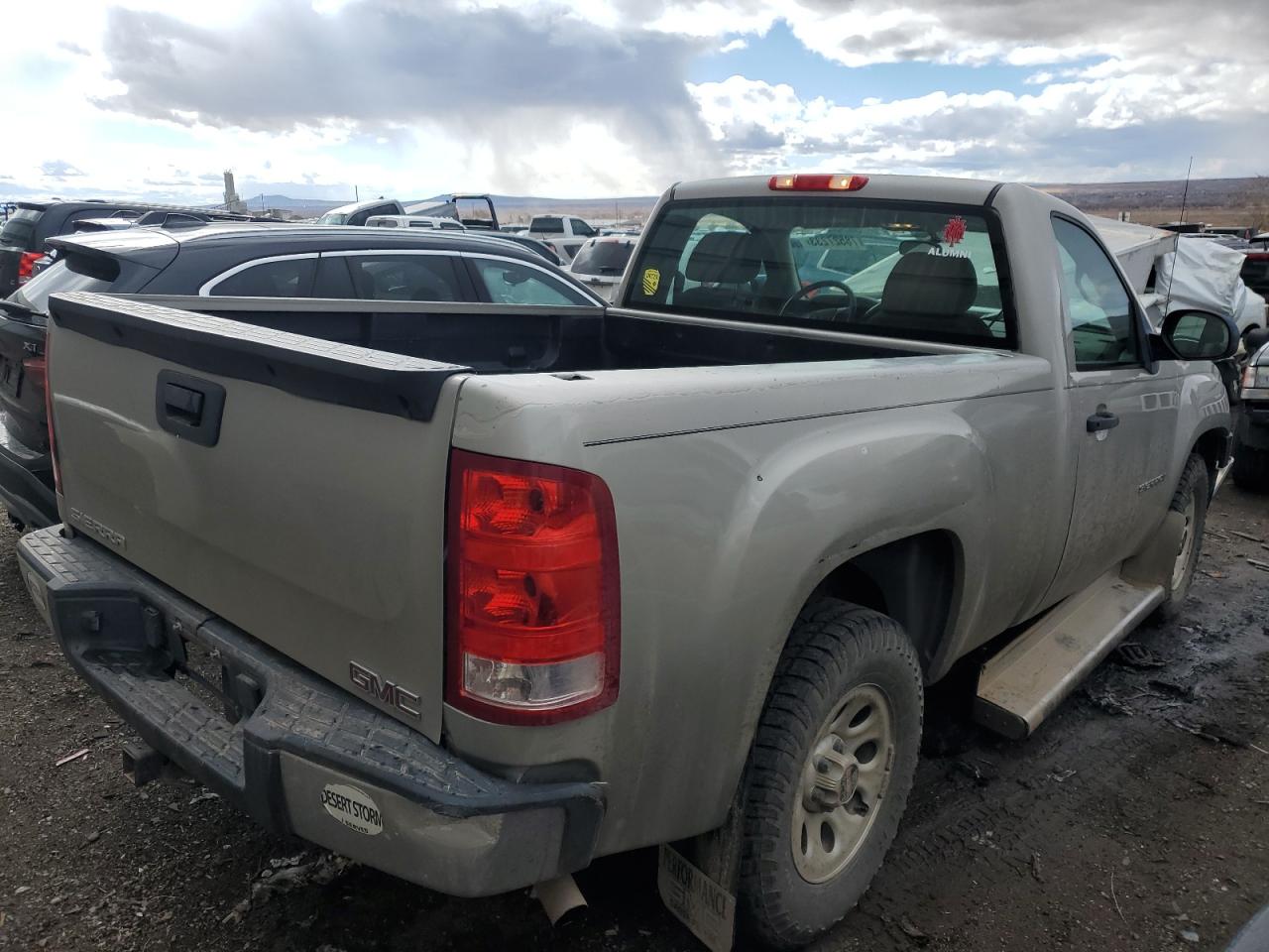 Image 3 of 2007 GMC NEW SIERRA C1500 2007 with VIN 1GTEC14CX7Z528495