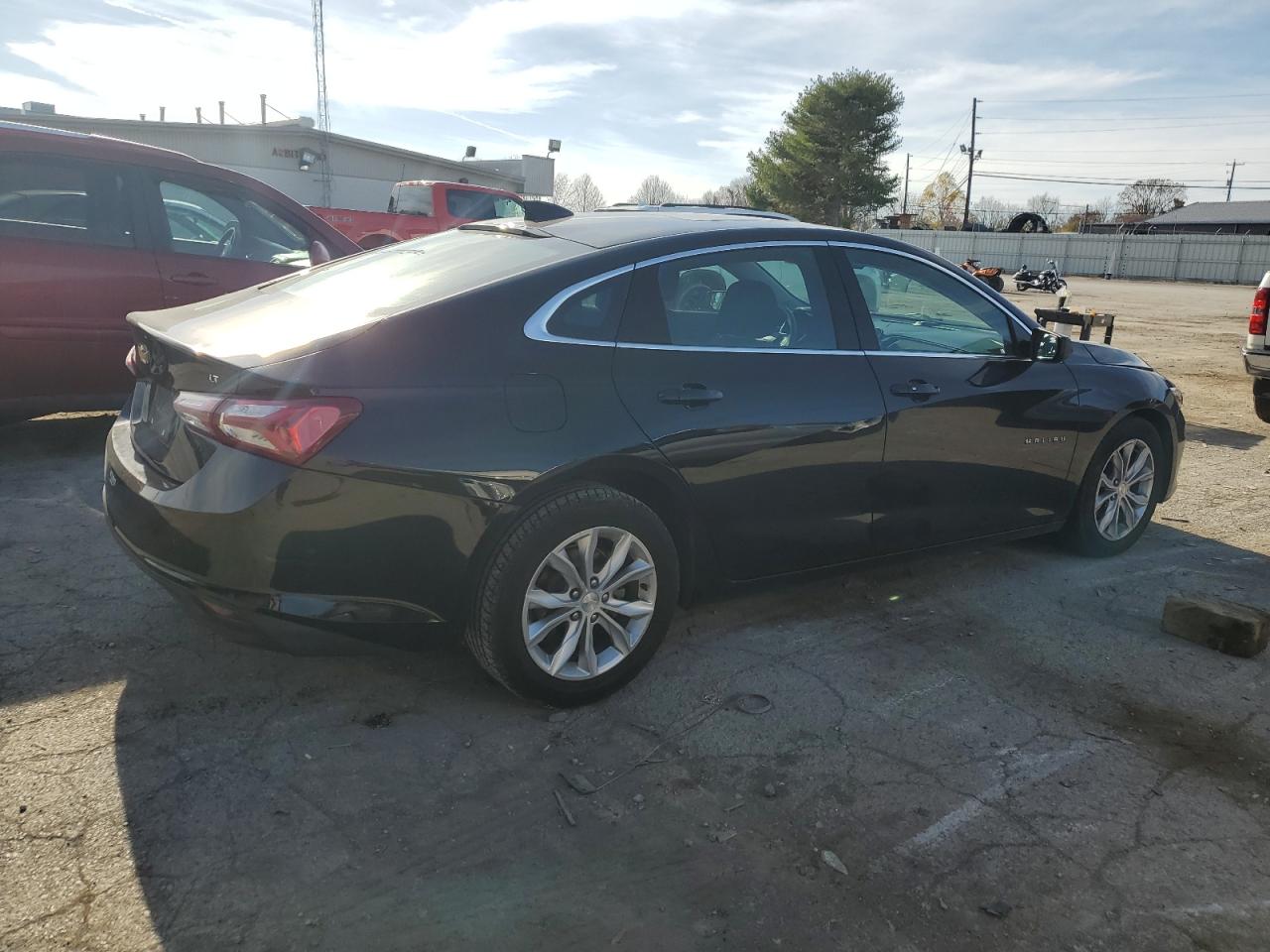 Image 3 of 2020 CHEVROLET MALIBU LT 2020 with VIN 1G1ZD5ST4LF007088