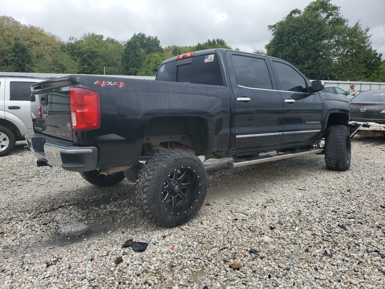 Image 3 of 2018 CHEVROLET SILVERADO K1500 LTZ 2018 with VIN 3GCUKSEC1JG451834
