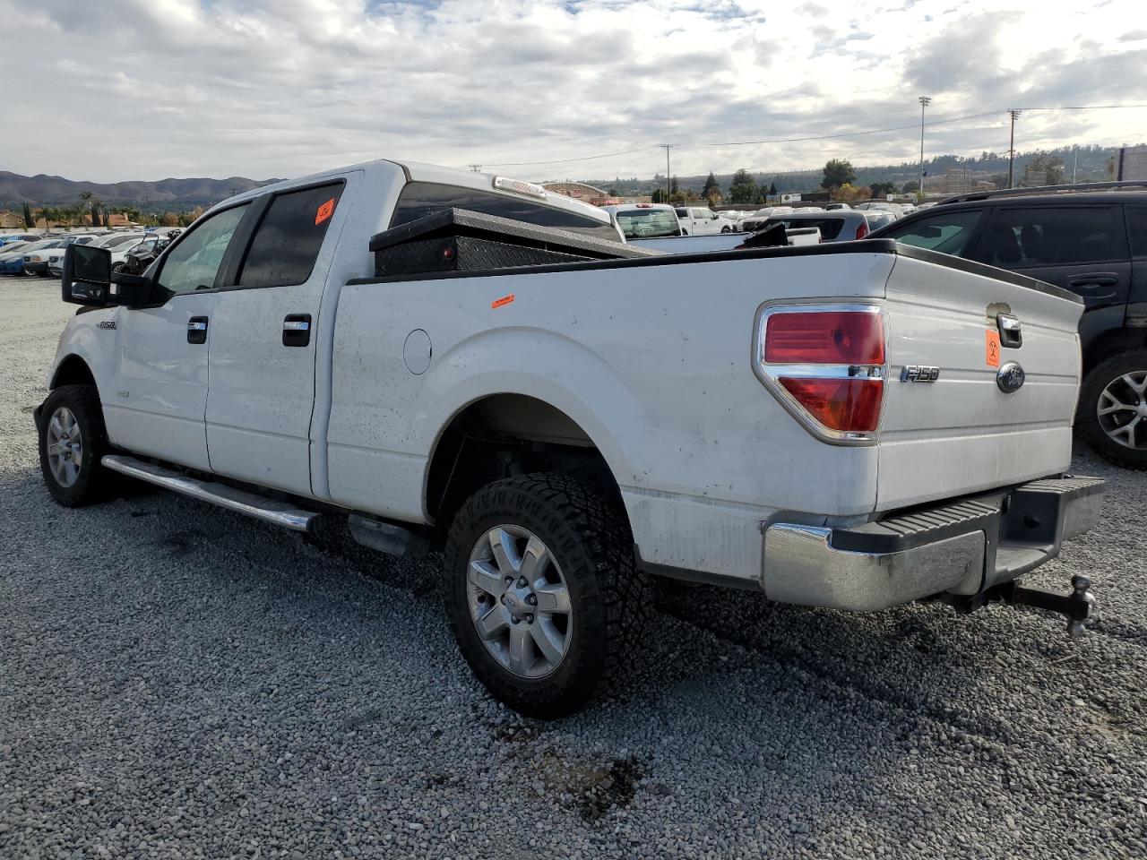 Obraz 2 z 2013 FORD F150 SUPERCREW 2013 z VIN 1FTFW1CT9DKF26531