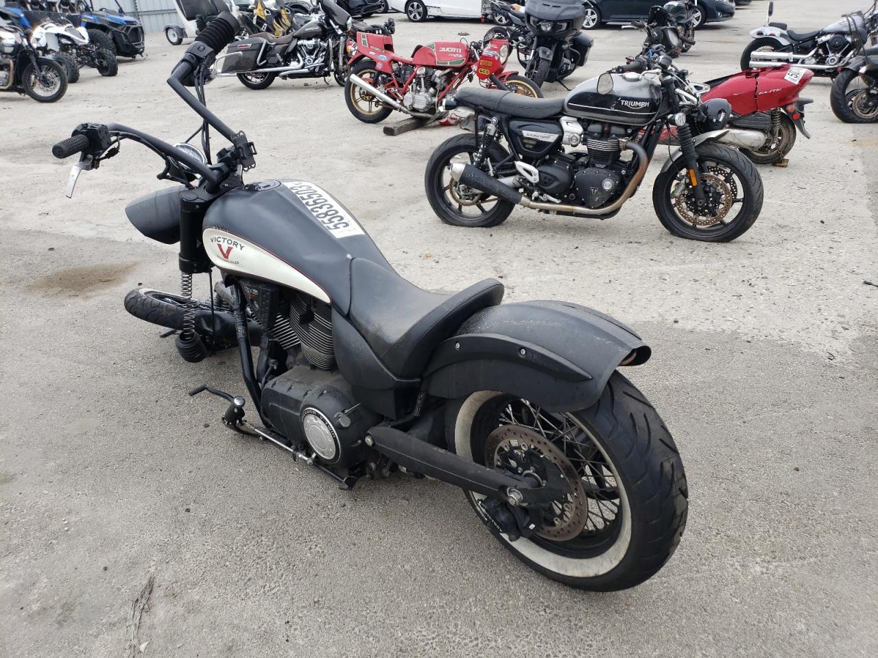 Изображение 3 2013 VICTORY MOTORCYCLES HIGH-BALL  2013 с VIN 5VPWB36N8D3022276