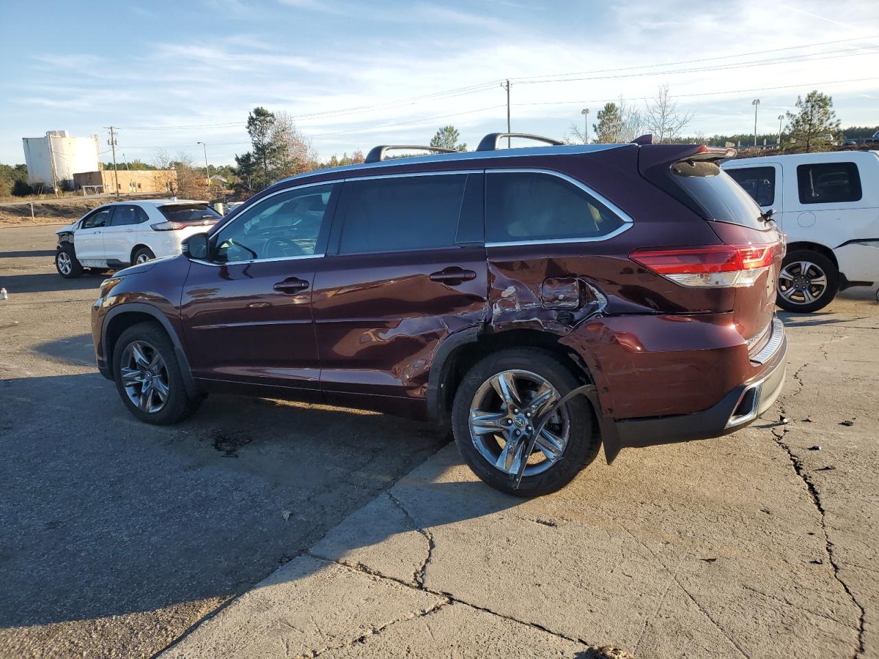 Obraz 2 z 2019 TOYOTA HIGHLANDER LIMITED 2019 z VIN 5TDYZRFH6KS318635
