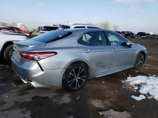 Obraz 3 z 2020 TOYOTA CAMRY SE 2020 z VIN 4T1G11AK3LU338020