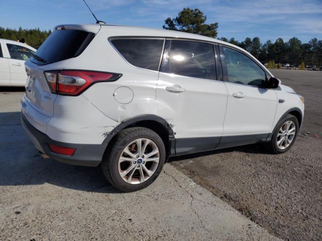 Image 3 of 2017 FORD ESCAPE SE 2017 with VIN 1FMCU0GD6HUB82992