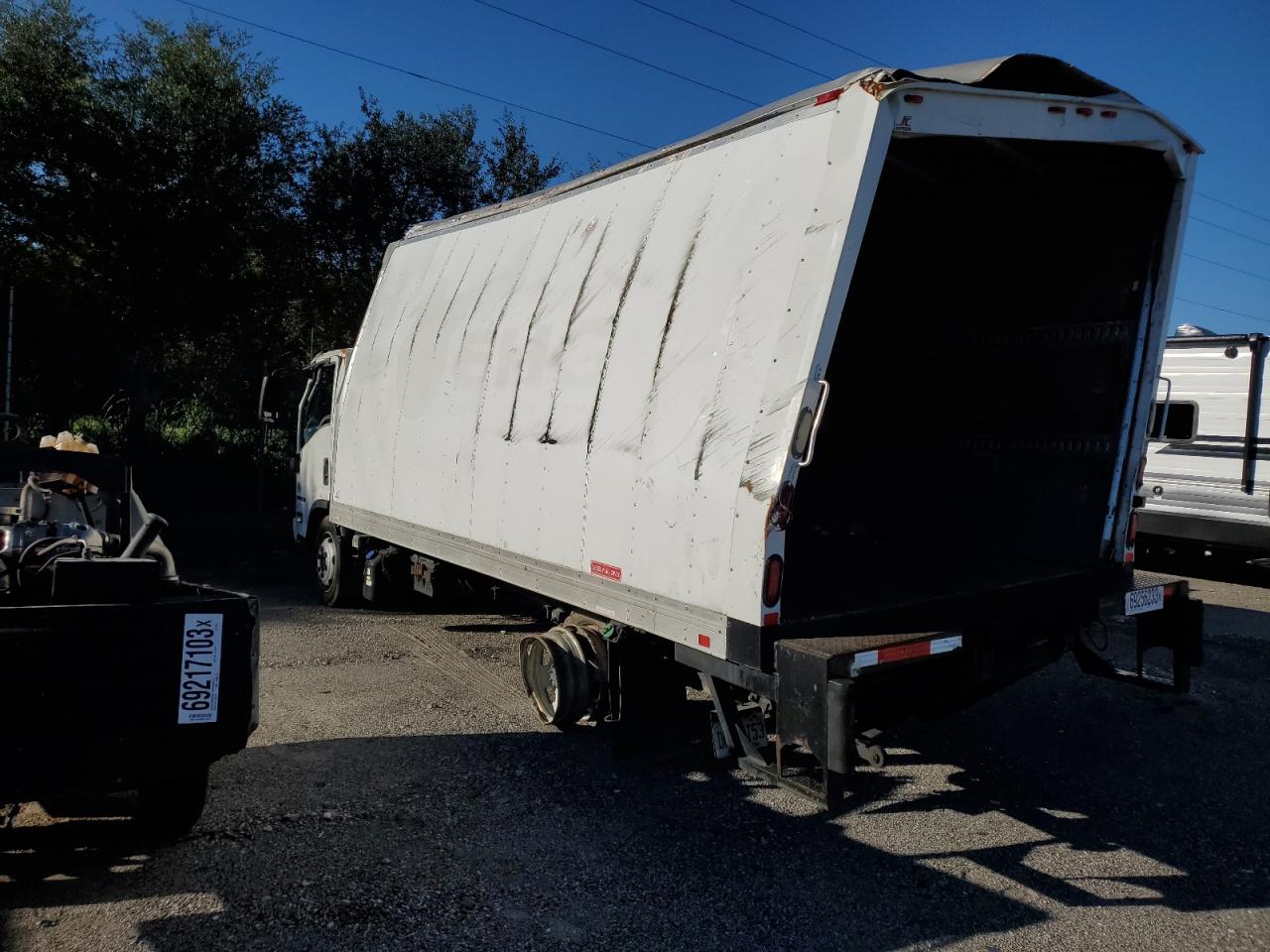 Image 2 of 2016 ISUZU NRR  2016 with VIN JALE5W163G7302654