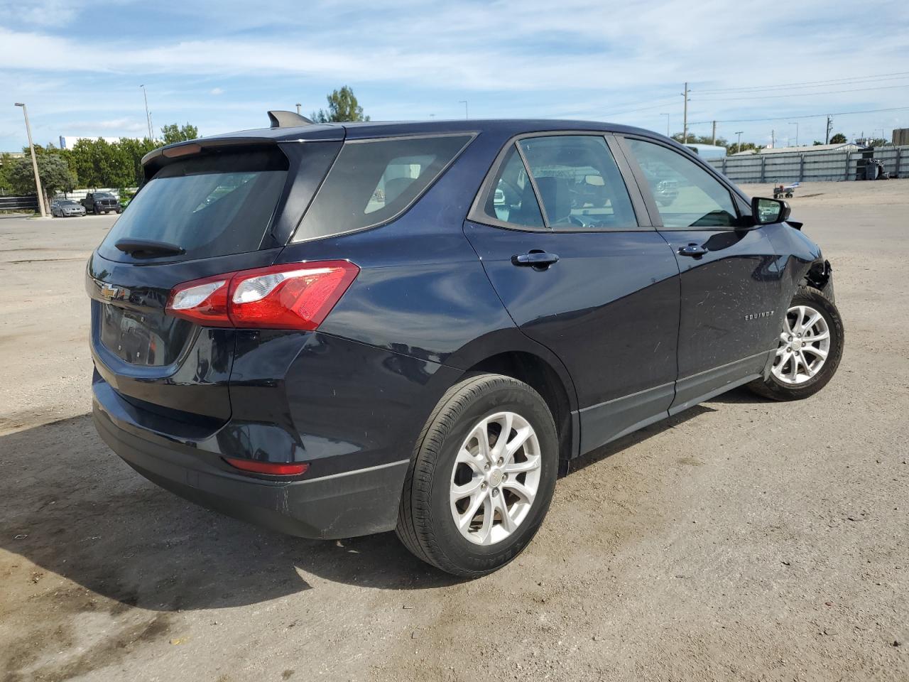 Изображение 3 2020 CHEVROLET EQUINOX LS 2020 с VIN 3GNAXHEV8LS617539