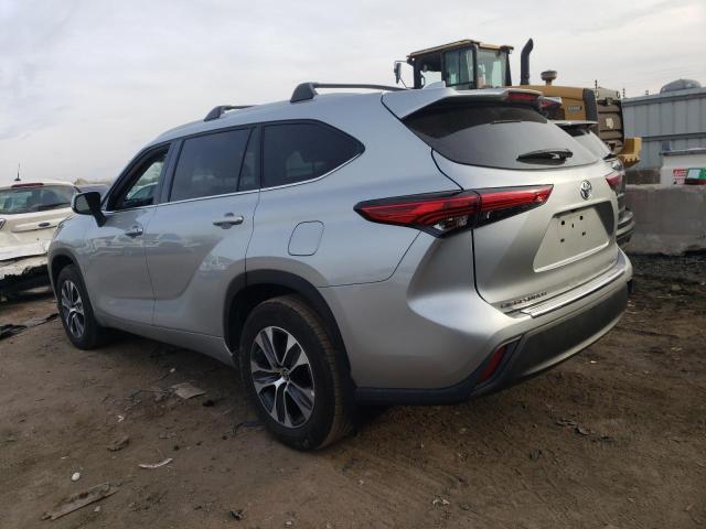 Obraz 2 z 2022 TOYOTA HIGHLANDER XLE 2022 z VIN 5TDHZRBH5NS581533