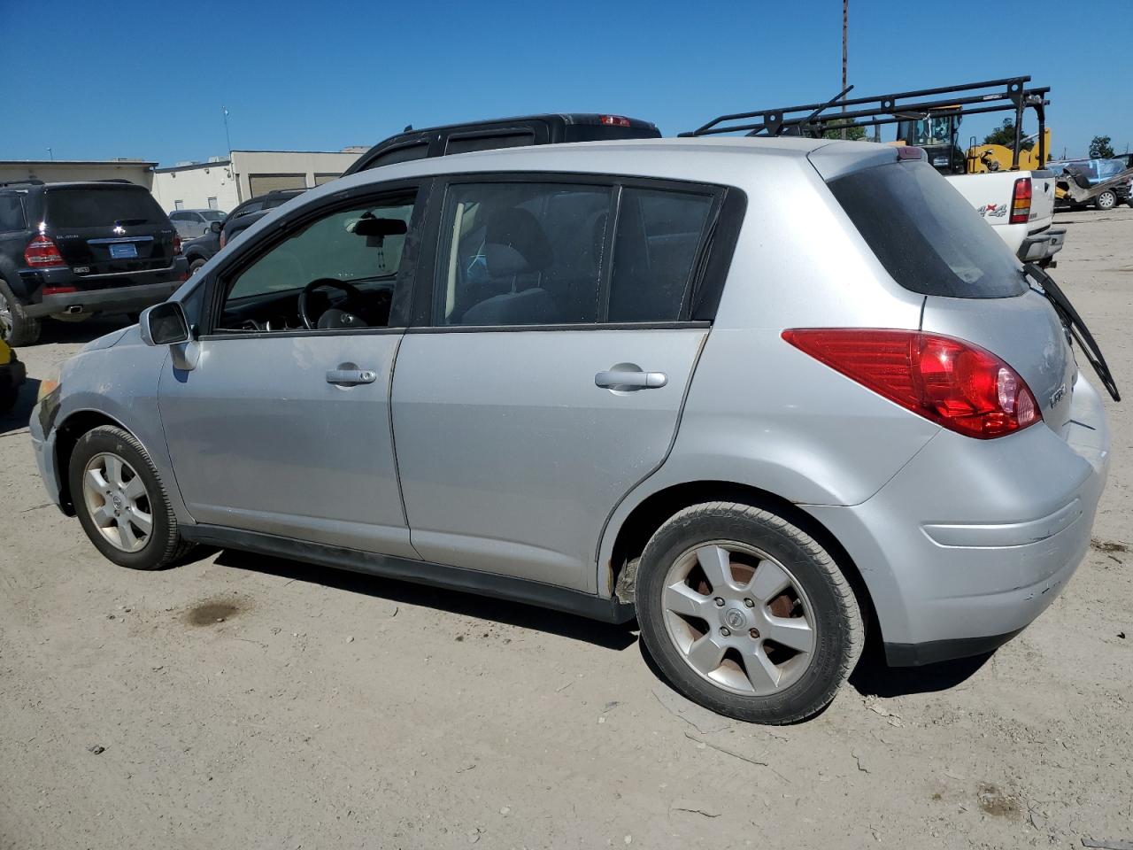 Image 2 of 2007 NISSAN VERSA S 2007 with VIN 3N1BC13E37L355774