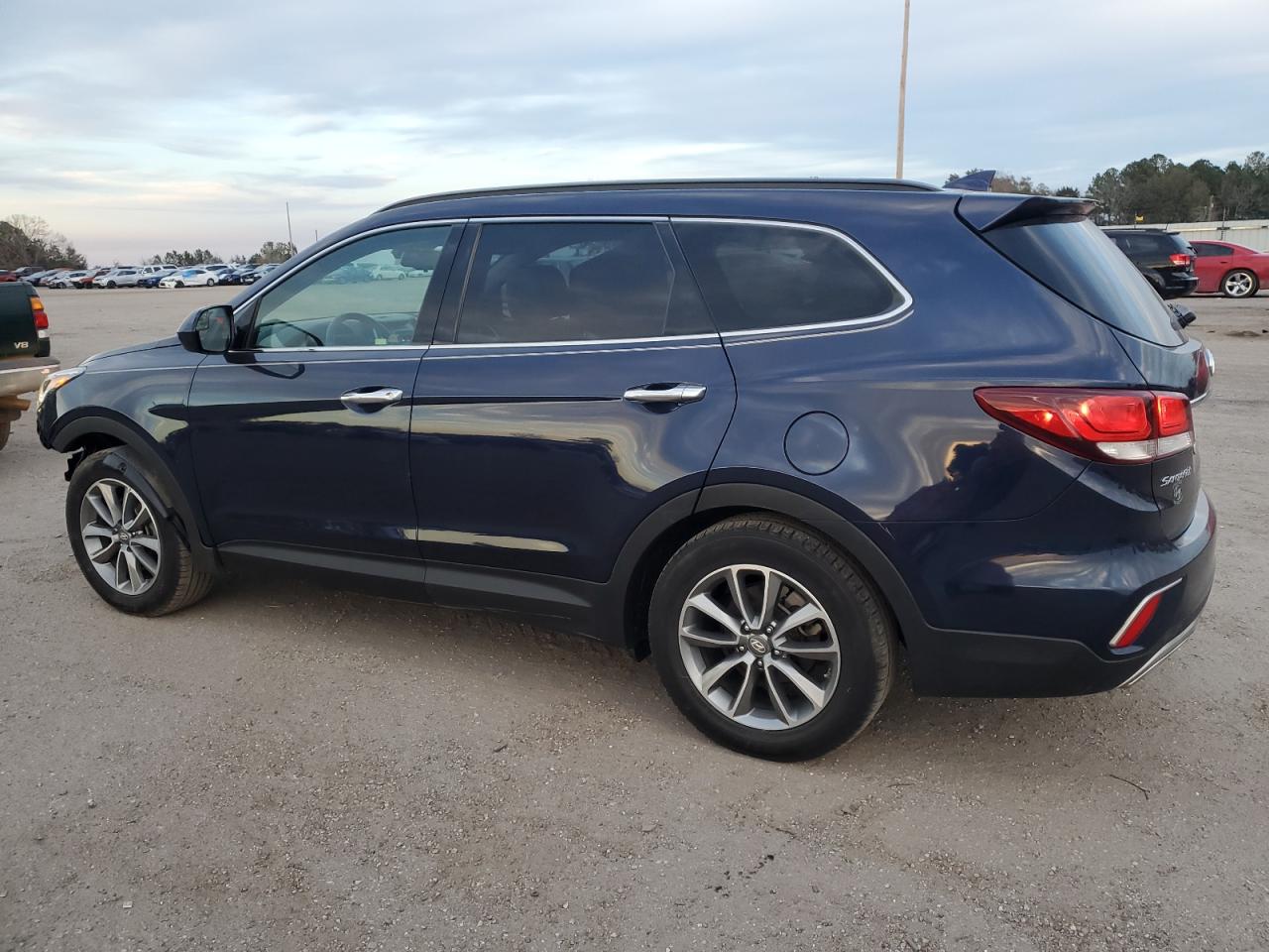 Изображение 2 2018 HYUNDAI SANTA FE SE 2018 с VIN KM8SM4HF0JU259641
