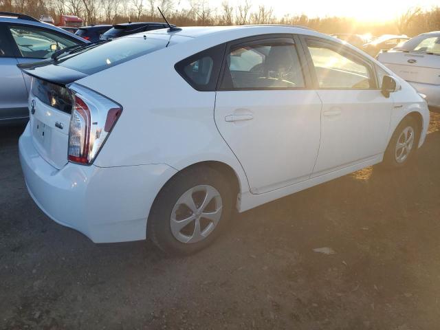 Изображение 3 2015 TOYOTA PRIUS  2015 с VIN JTDKN3DU9F1957349