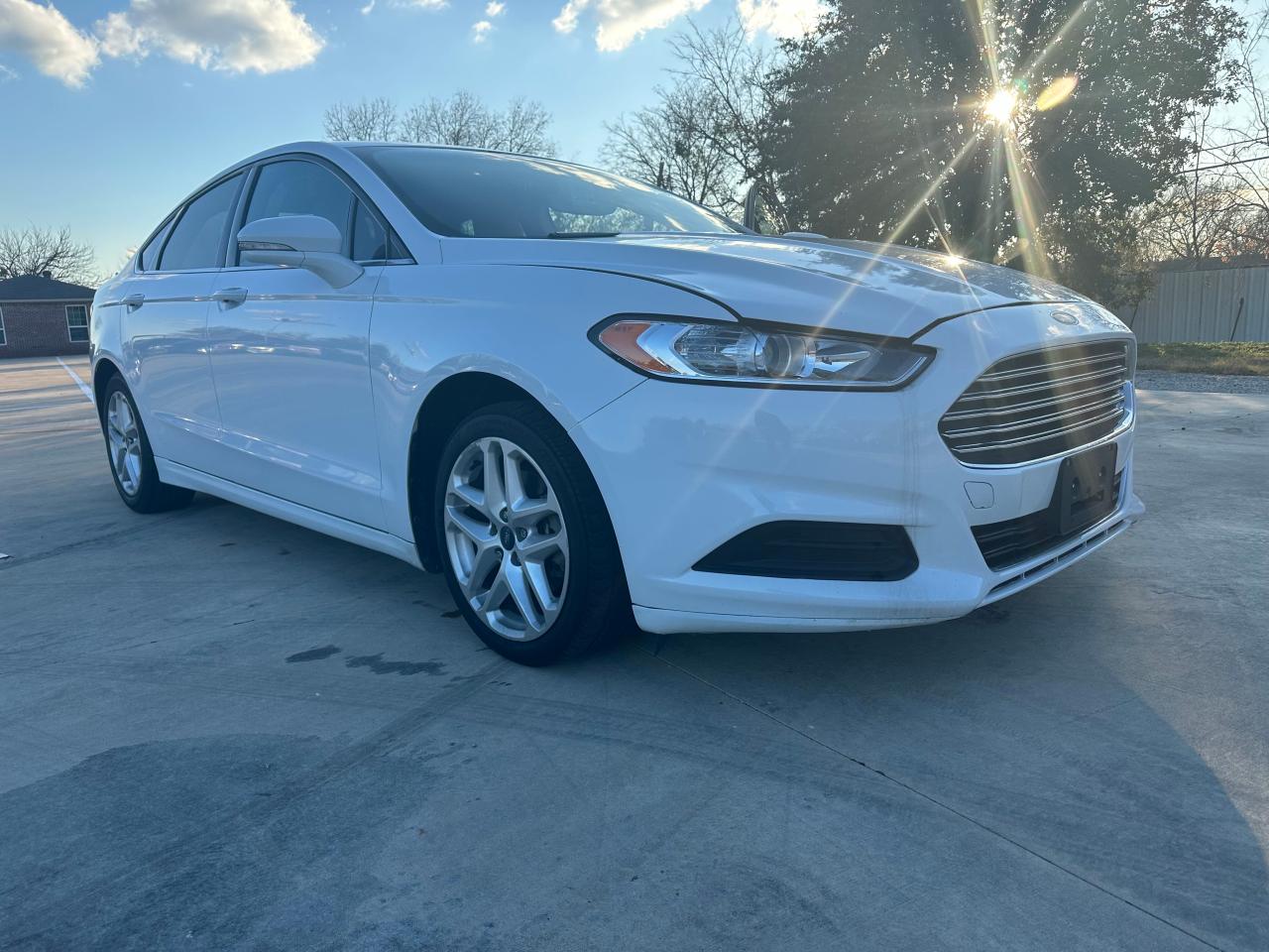 Image 1 of 2013 FORD FUSION SE 2013 with VIN 3FA6P0H72DR322965