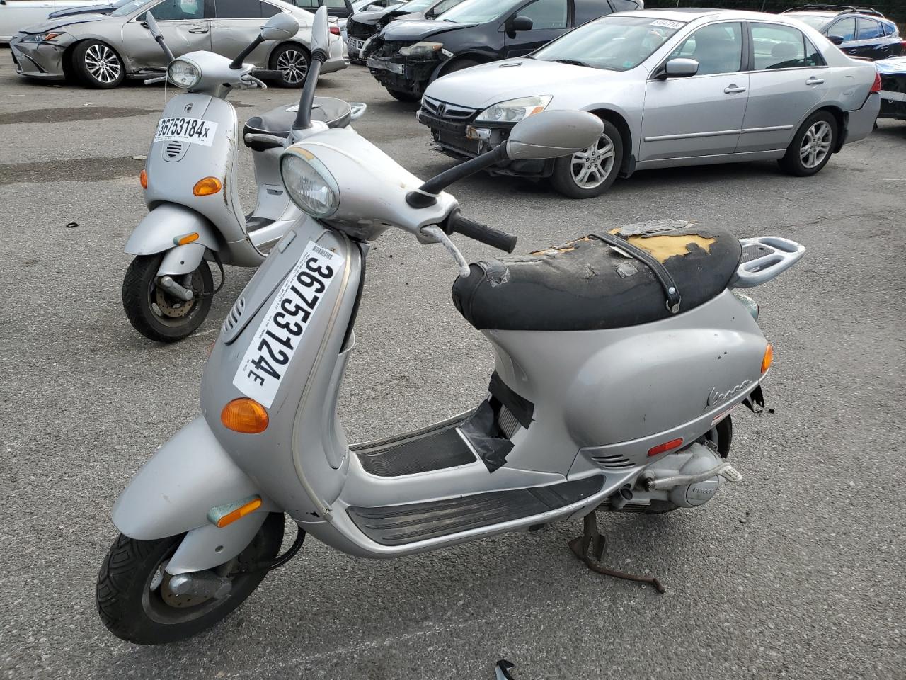 Image 2 of 2001 VESPA M198F  2001 with VIN ZAPM198F715004738