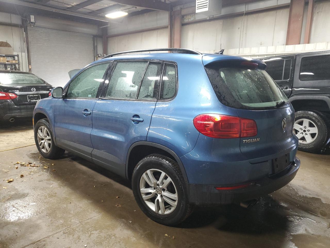Image 2 of 2017 VOLKSWAGEN TIGUAN S 2017 with VIN WVGBV7AX8HW503178