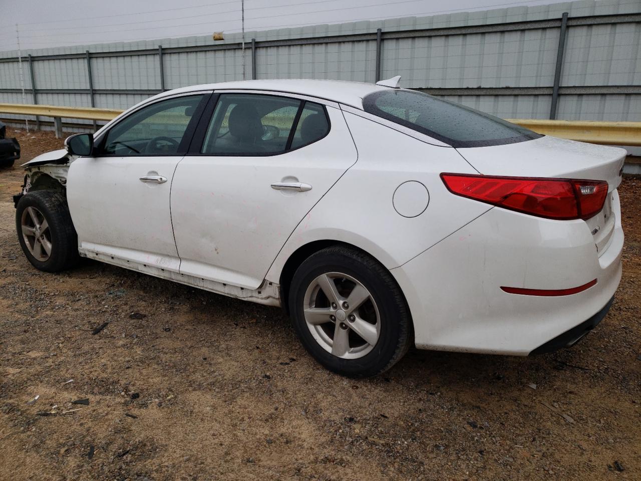 Изображение 2 2015 KIA OPTIMA LX 2015 с VIN KNAGM4A73F5545057
