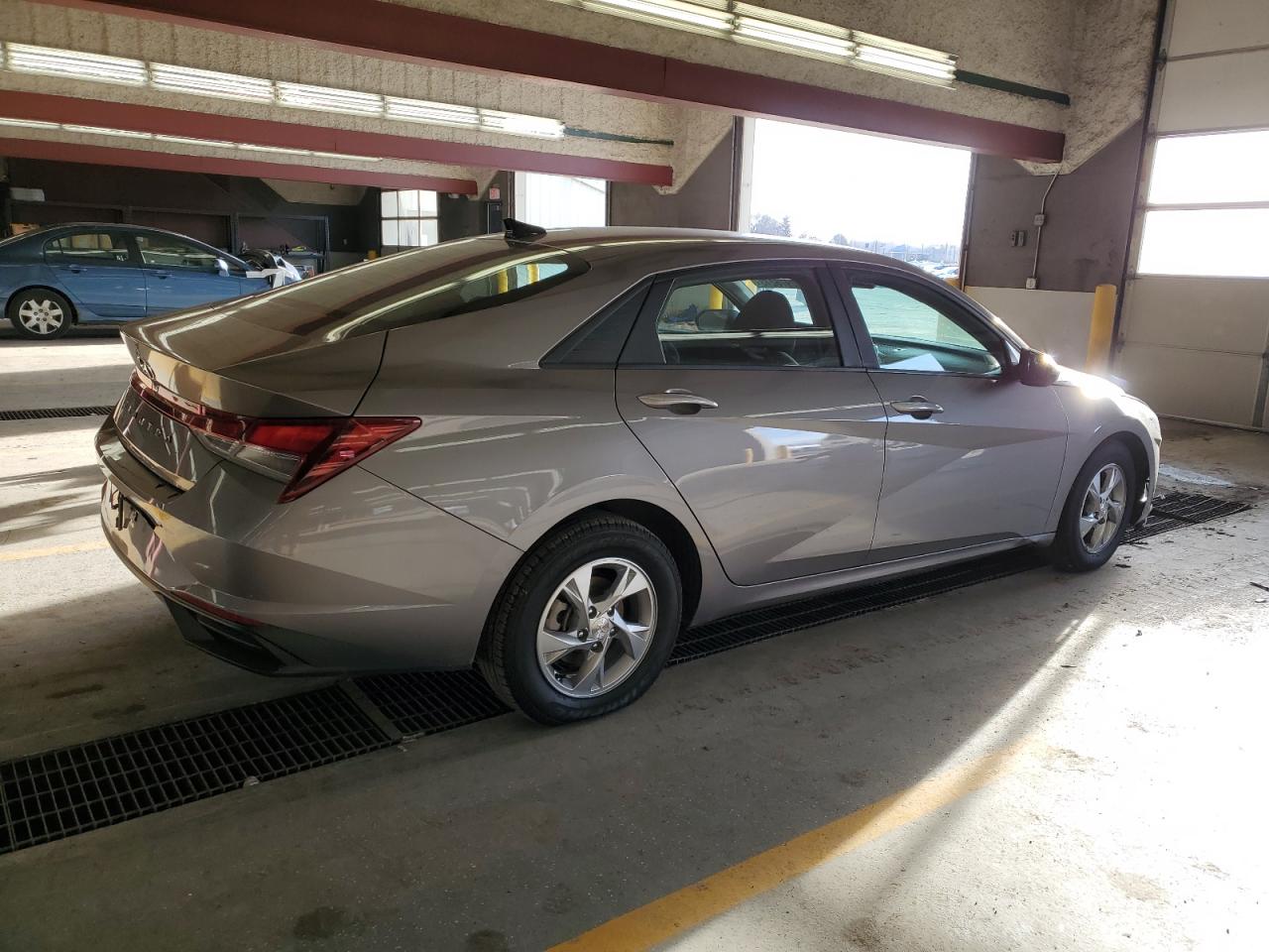 Изображение 3 2021 HYUNDAI ELANTRA SE 2021 с VIN KMHLL4AG9MU191189