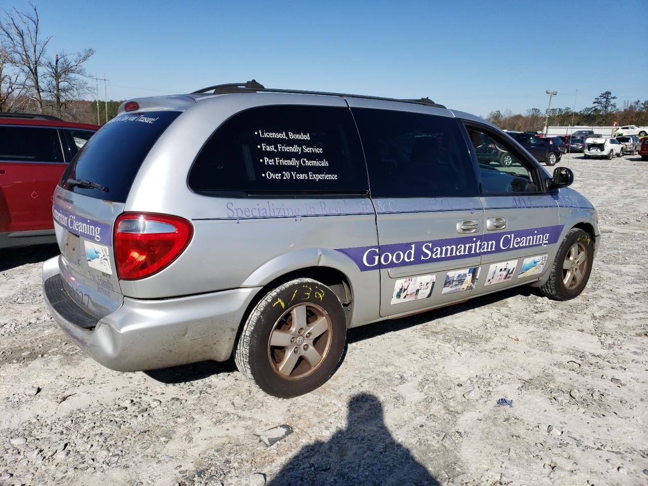 Image 3 of 2005 DODGE GRAND CARAVAN SXT 2005 with VIN 2D4GP44L85R517214
