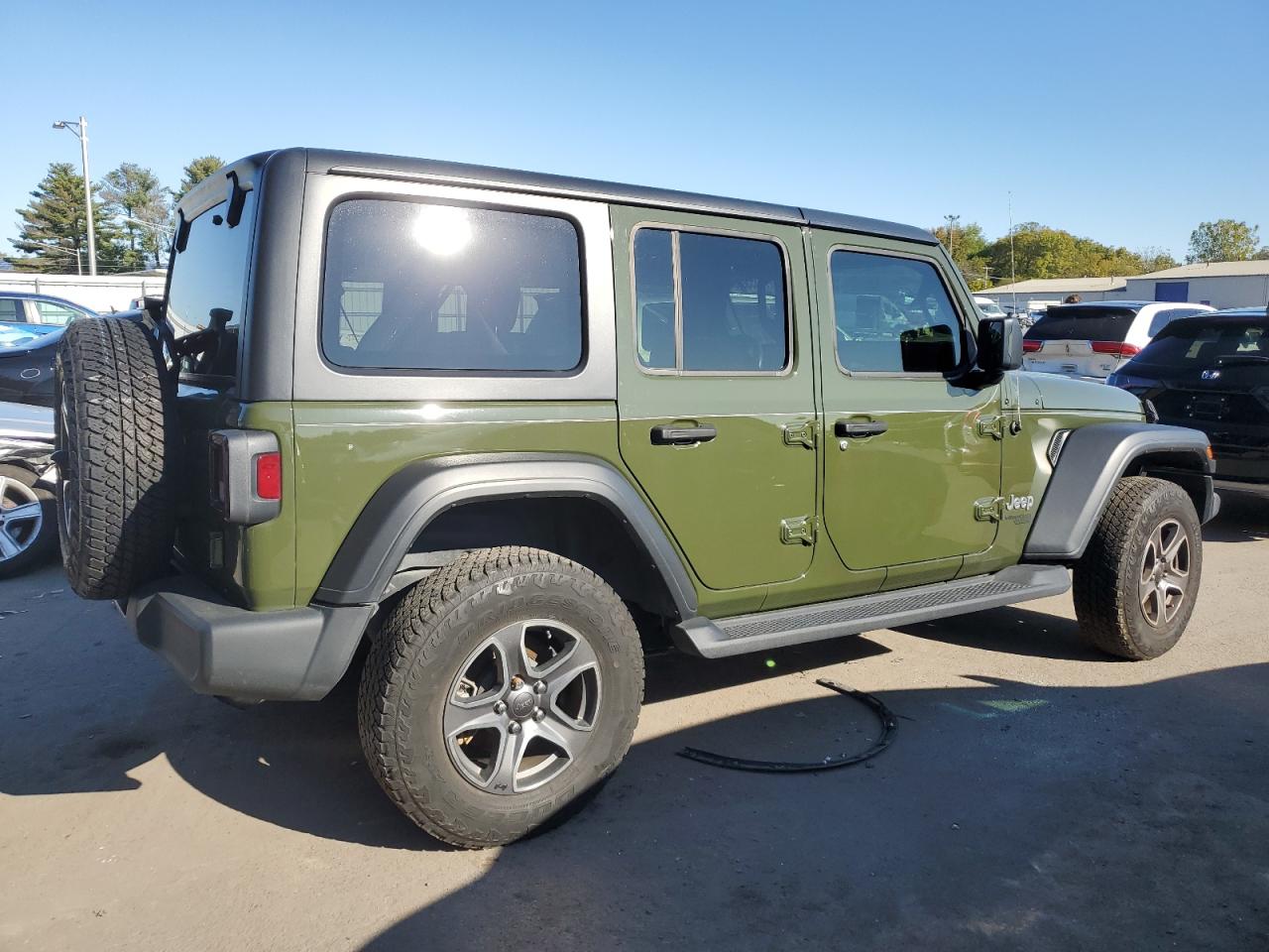 Изображение 3 2021 JEEP WRANGLER UNLIMITED SPORT 2021 с VIN 1C4HJXDN0MW542734