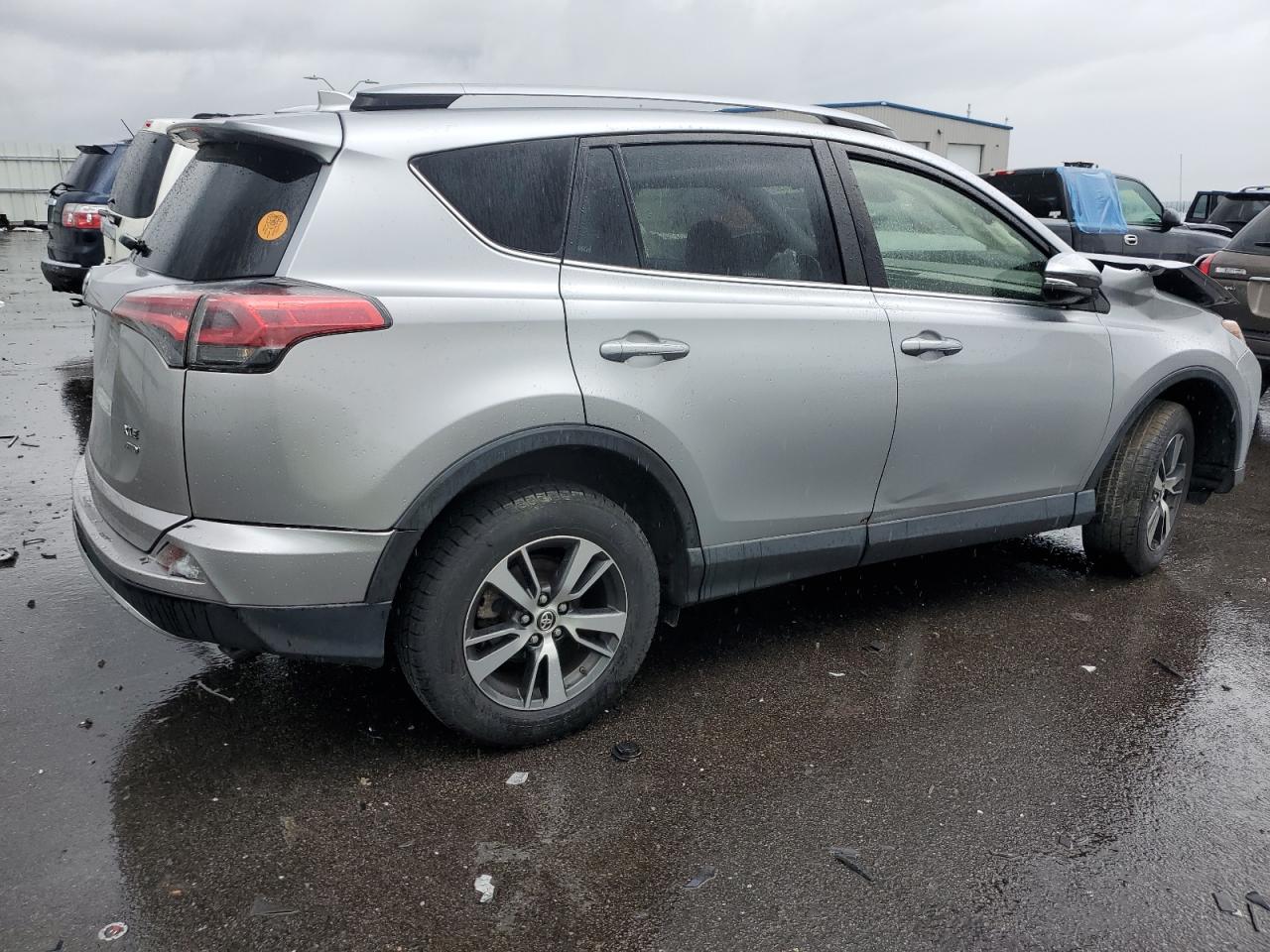 Изображение 3 2018 TOYOTA RAV4 ADVENTURE 2018 с VIN JTMRFREV0JJ213671