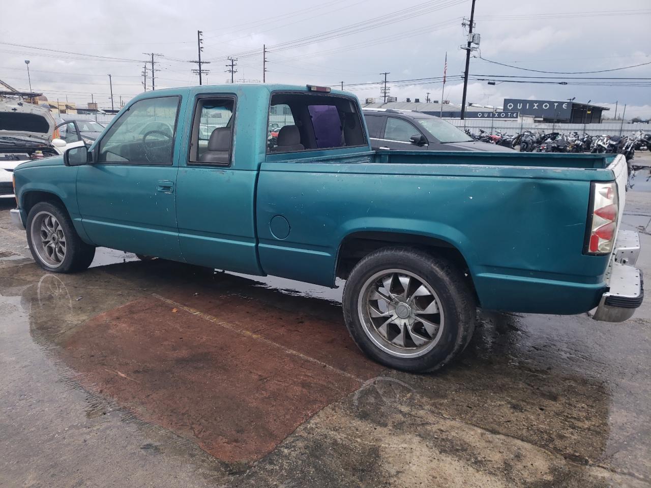 Image 2 of 1996 CHEVROLET GMT-400 C1500 1996 with VIN 2GCEC19W4T1122265