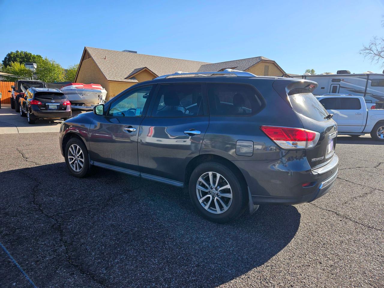 Изображение 3 2014 NISSAN PATHFINDER S 2014 с VIN 5N1AR2MN5EC723517